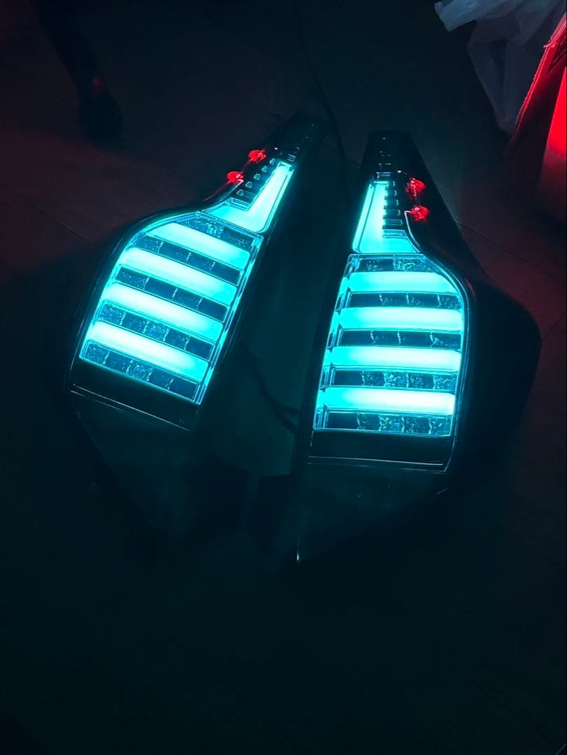 アクア　テールランプ　ワンオフ　クリスタルアイ