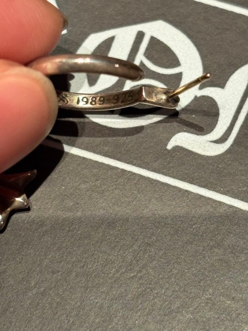 CHROME HEARTS タイニー CHクロス フープピアス イヤリング