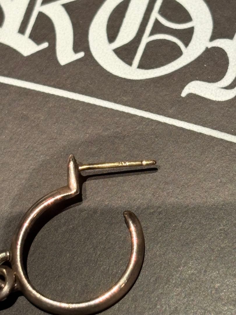 CHROME HEARTS タイニー CHクロス フープピアス イヤリング