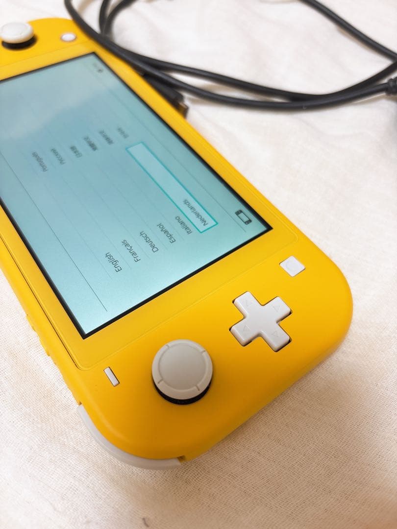 Nintendo Switch Lite イエロー 本体（箱無し）