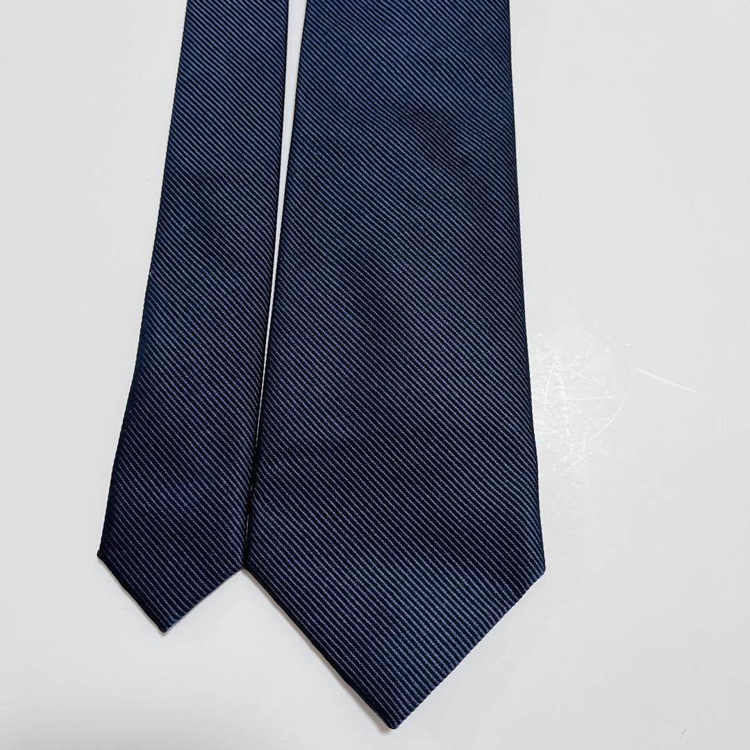 美品 ビームスエフ ネクタイ ハイブランド ソリッドタイ 無地 光沢 希少 紺色
