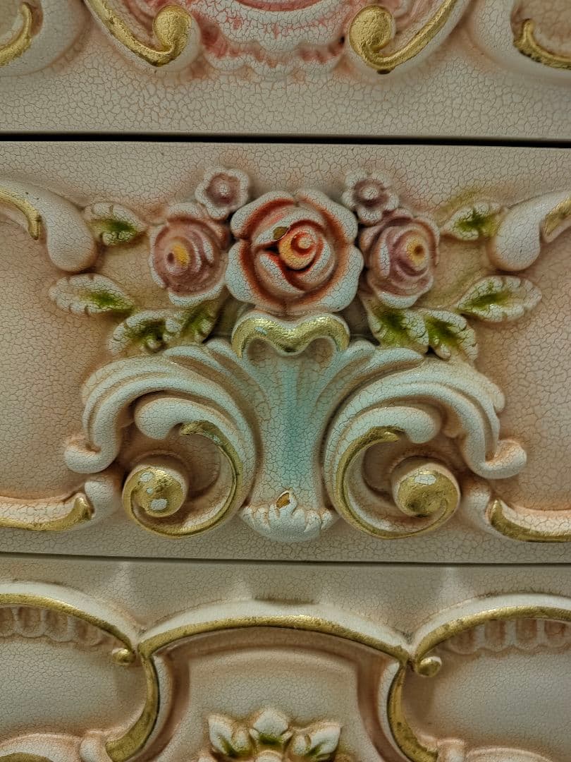 【strawberry様】ロココ調 収納家具 ガラス天板 四段チェスト