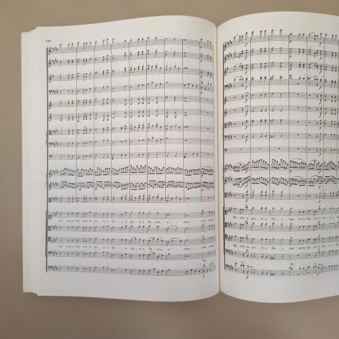 【大型スコア】シューベルト：ミサ曲第5番・ミサ曲第6番 フルスコア