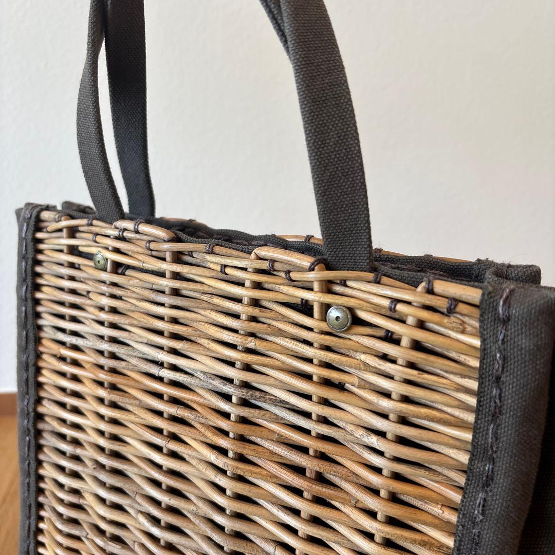 【限定値下げ⭐︎】エバゴス　かご袋　カーキ　ebagosトートバッグ　恐竜シリーズ