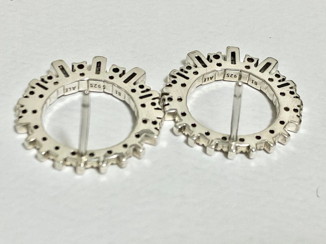 最終値 美品ピアス・ブレスレットセット（パンドラ）スワロフスキー好きも