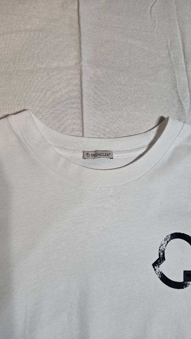 美品 MONCLER ホワイト 長袖カットソー Tシャツ