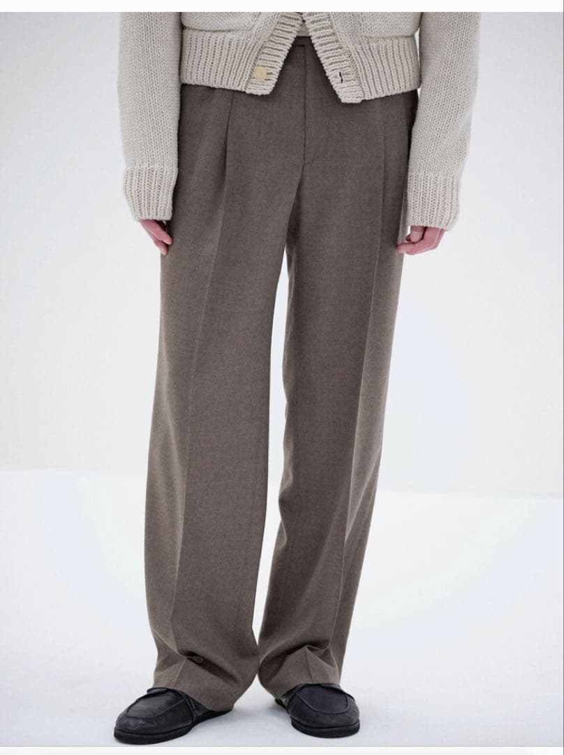 美品AURALEE ✖️伊勢丹　SUPER LIGHT WOOL SLACKS 0