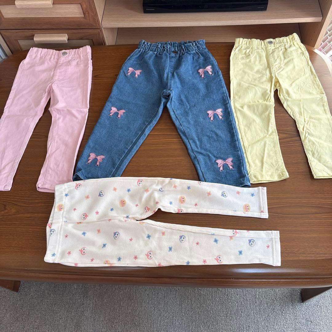 女の子服100サイズまとめ売り。トレーナー14点＆ズボン15点＆おまけ7点セット