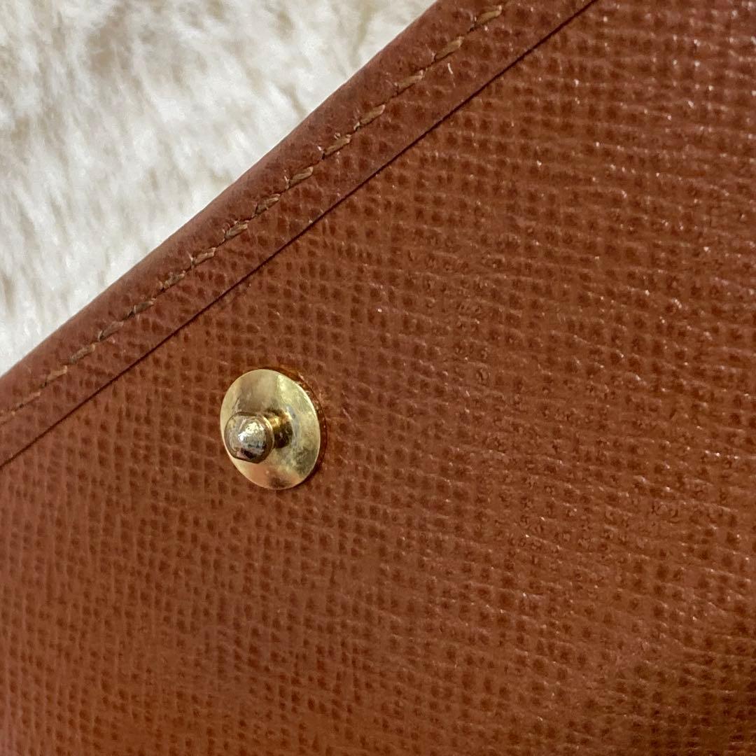 B*様 ルイヴィトン　二つ折り財布　ポルトフォイユ・マルコ　モノグラム　M616