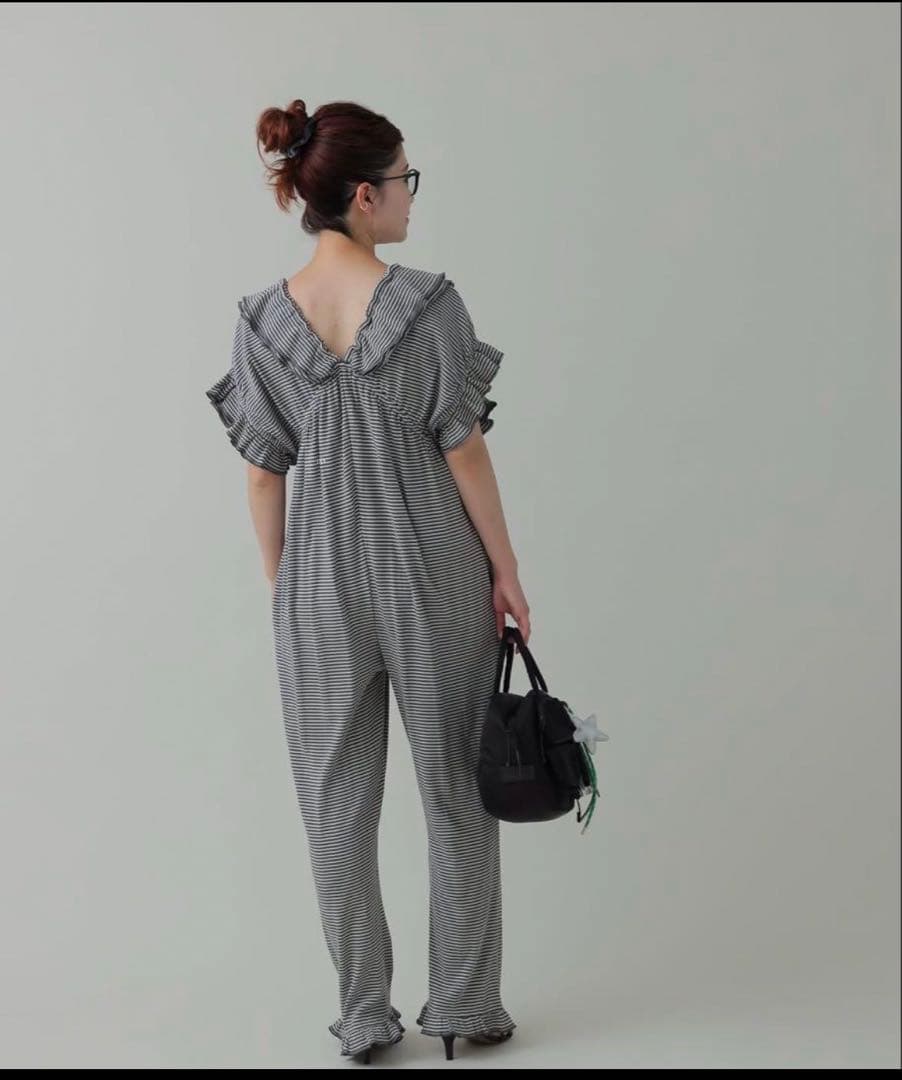 HOLIDAY ストライプ フリルオールインワン