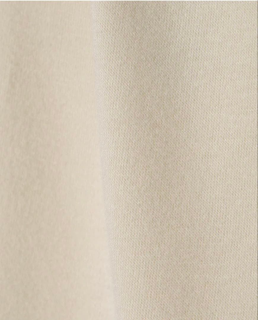 【超人気完売品】 ánuansアニュアンスギャザードレープカットトップス着用1回