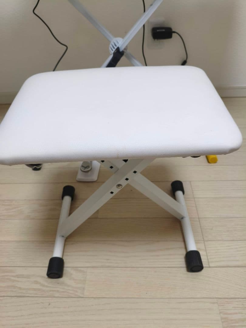 カシオ　電子キーボード　LK-530 2024年製 スタンド　イス付き