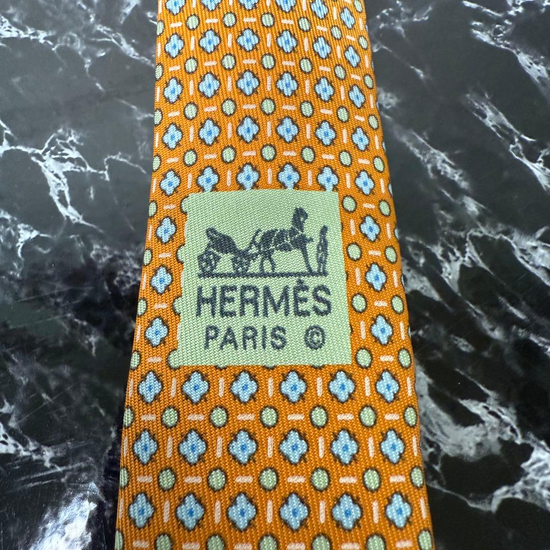 HERMES エルメス 花柄 オレンジ ネクタイ 外箱 ショッパー リボン付き