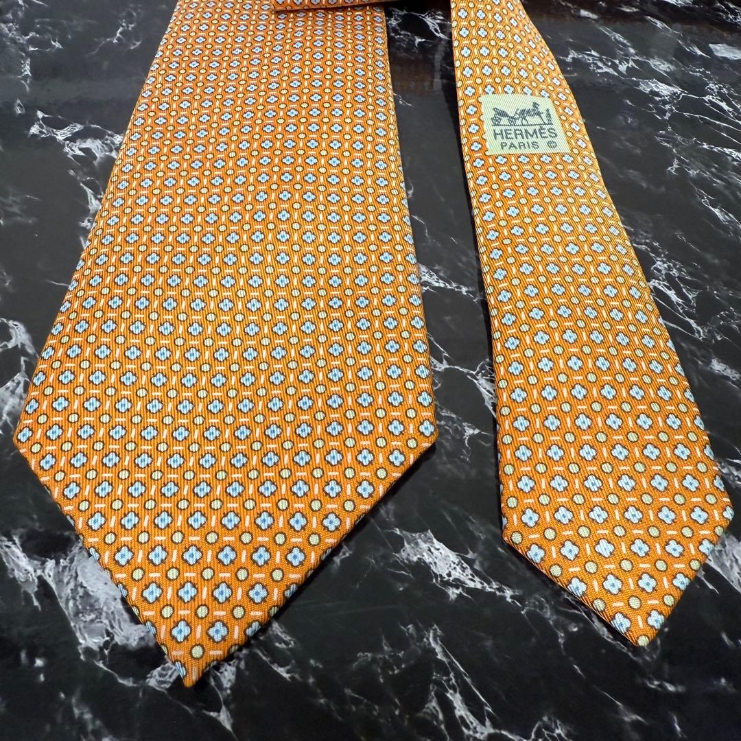 HERMES エルメス 花柄 オレンジ ネクタイ 外箱 ショッパー リボン付き