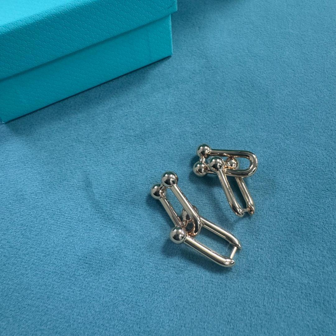 ハードウェア ピアス ローズゴールド