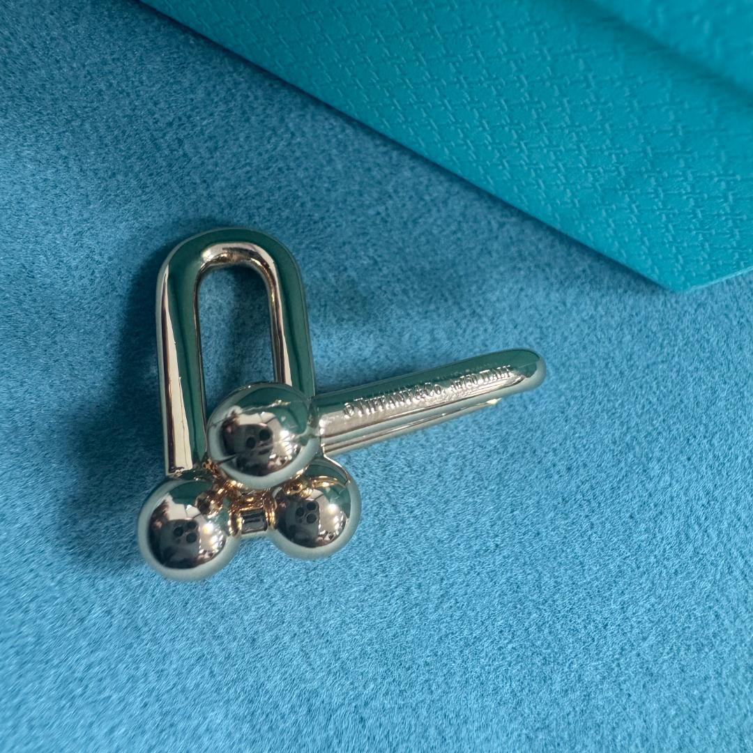 ハードウェア ピアス ローズゴールド