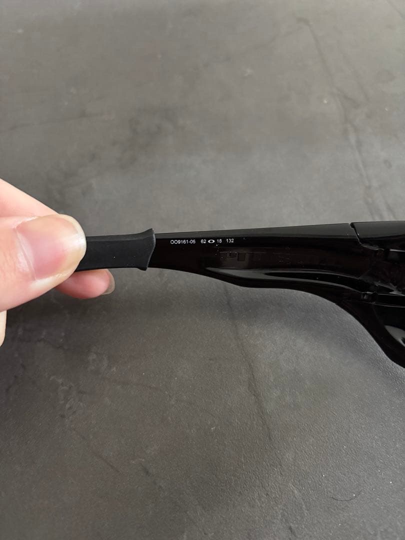 小物 Oakley pitbull