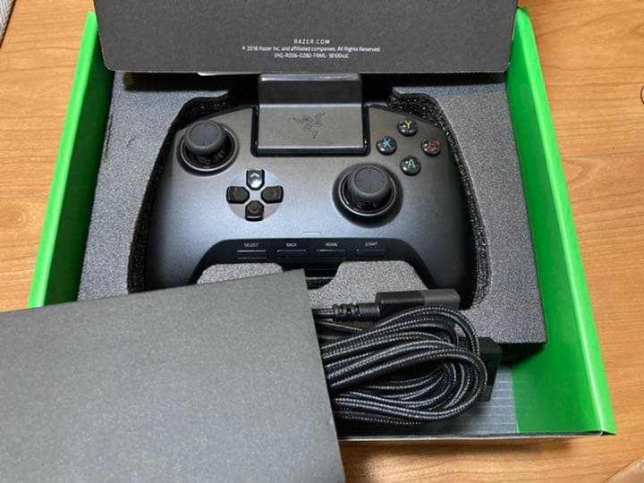 Razer Mobile  スマホ　モバイルゲーム　コントローラー