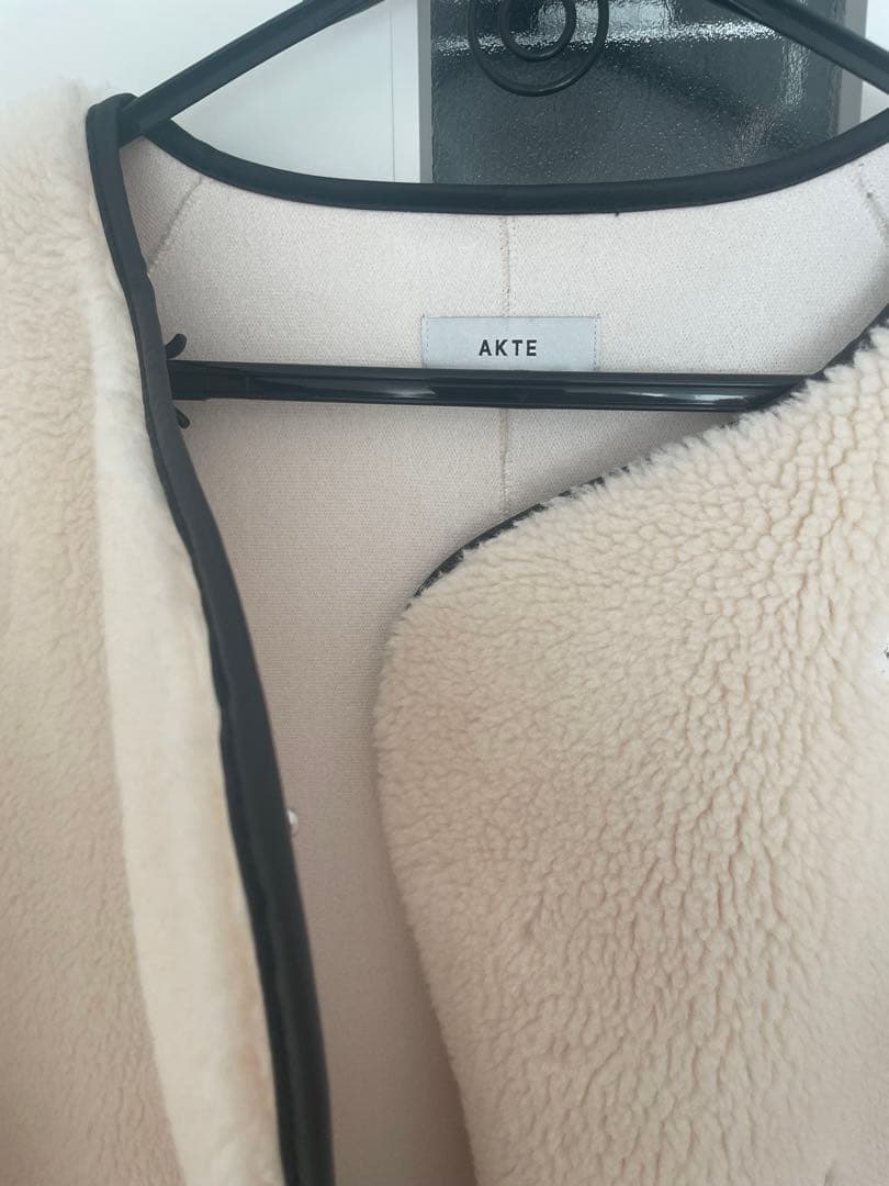 美品☆akte アクテ☆ロングボアコート　アイボリー