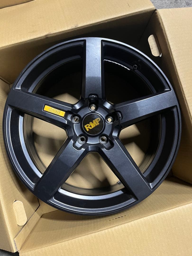 RMP19インチ ホイール　chloe