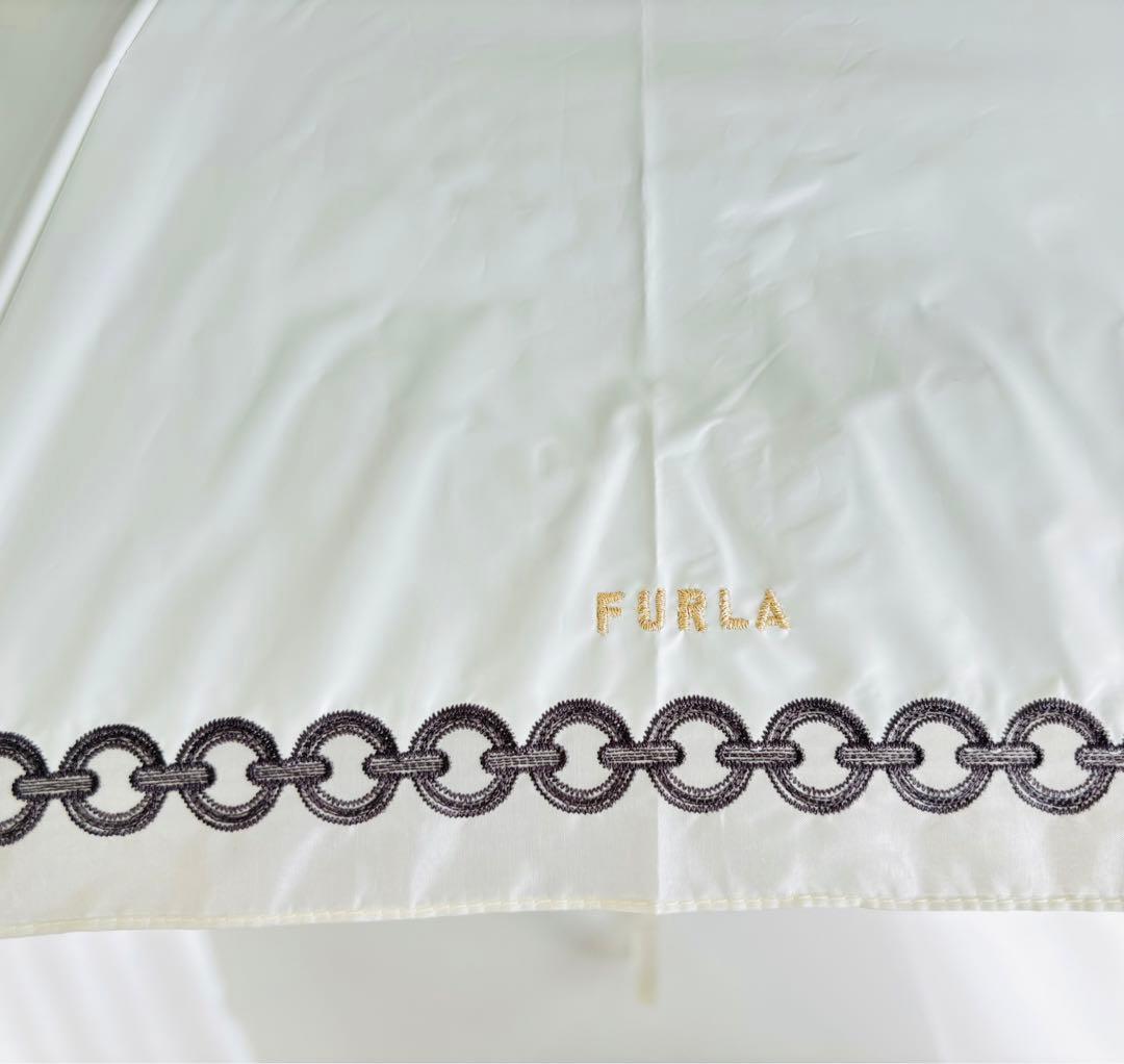 【新品】フルラ　日傘　晴雨兼用　オーガンジーチェーン刺繍　楽折　軽量　白