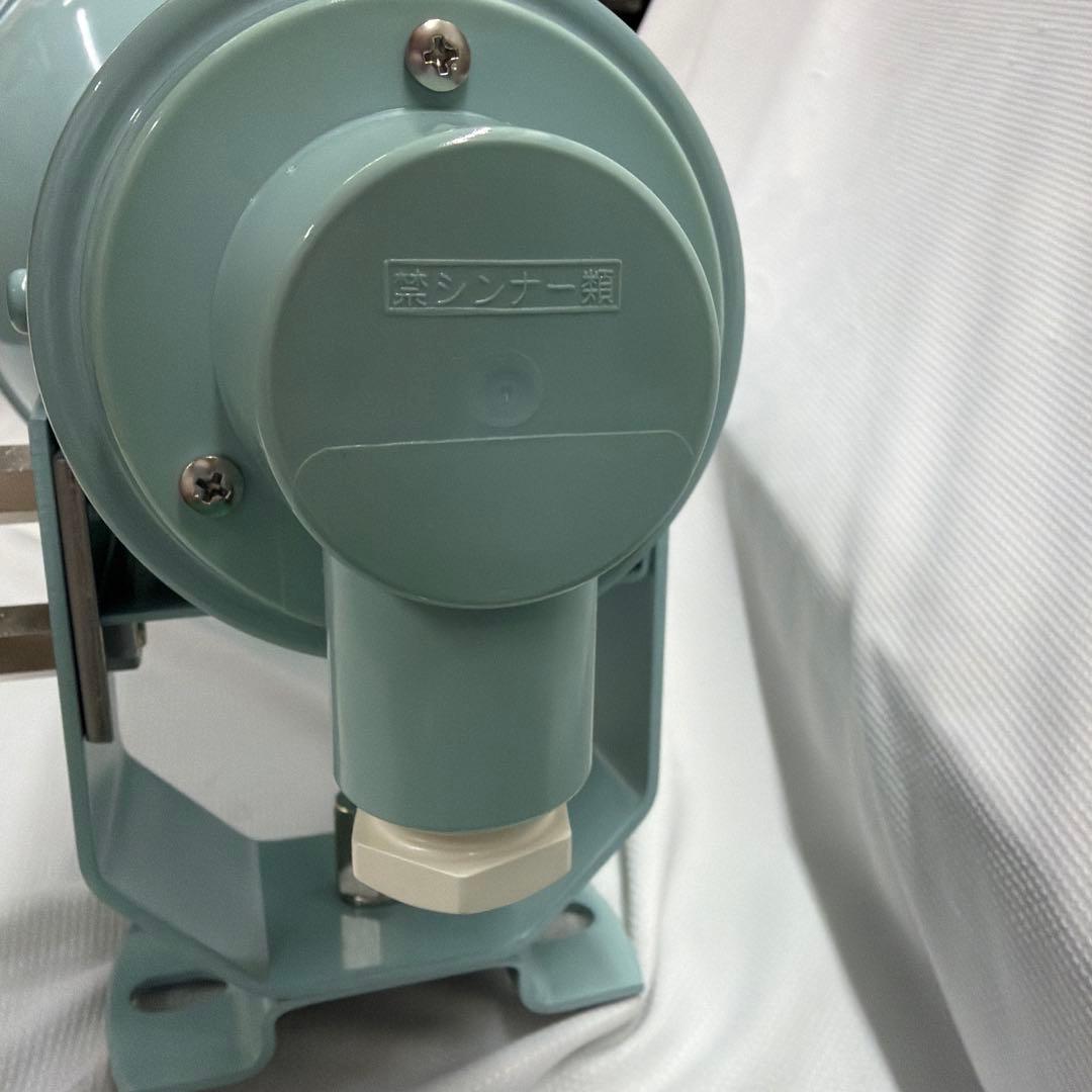 ライト　フード付き 壁掛けRM-400F