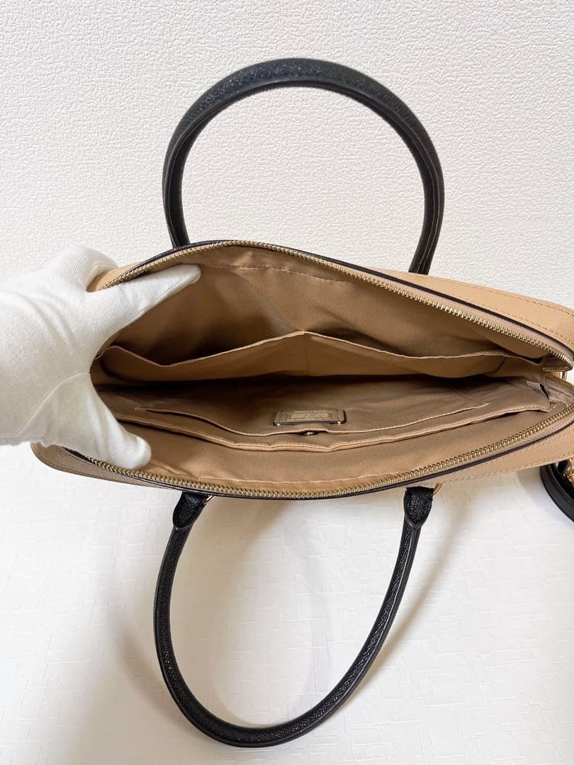 美品★コーチ ビジネスバッグ ショルダーバッグ 手提げ 2WAY チャーム A4