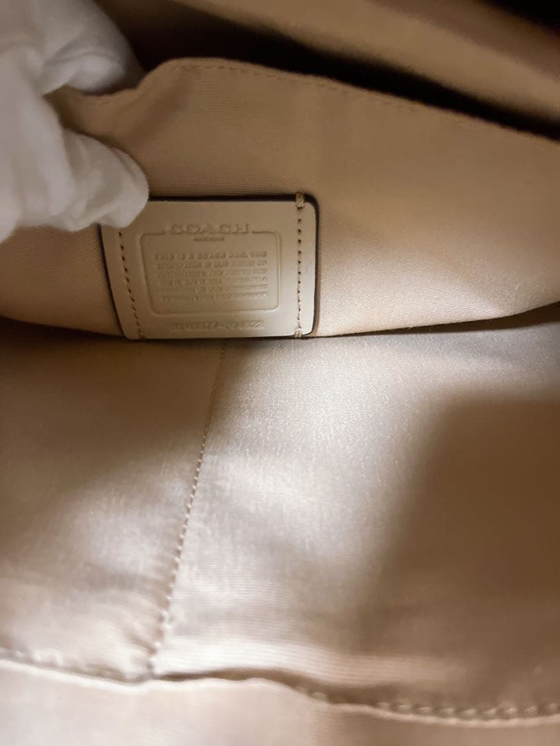 美品★コーチ ビジネスバッグ ショルダーバッグ 手提げ 2WAY チャーム A4