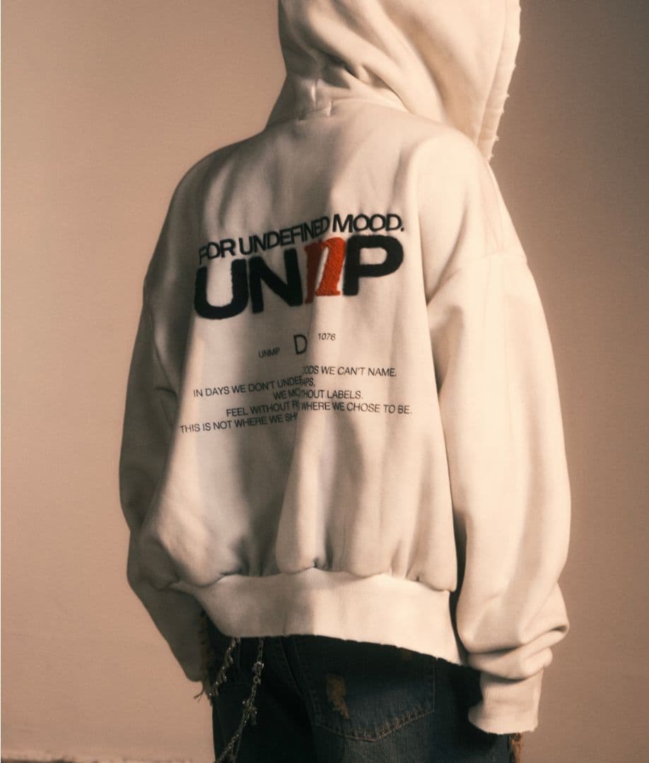 UNMAPPED　Dust fade hoodie / wht