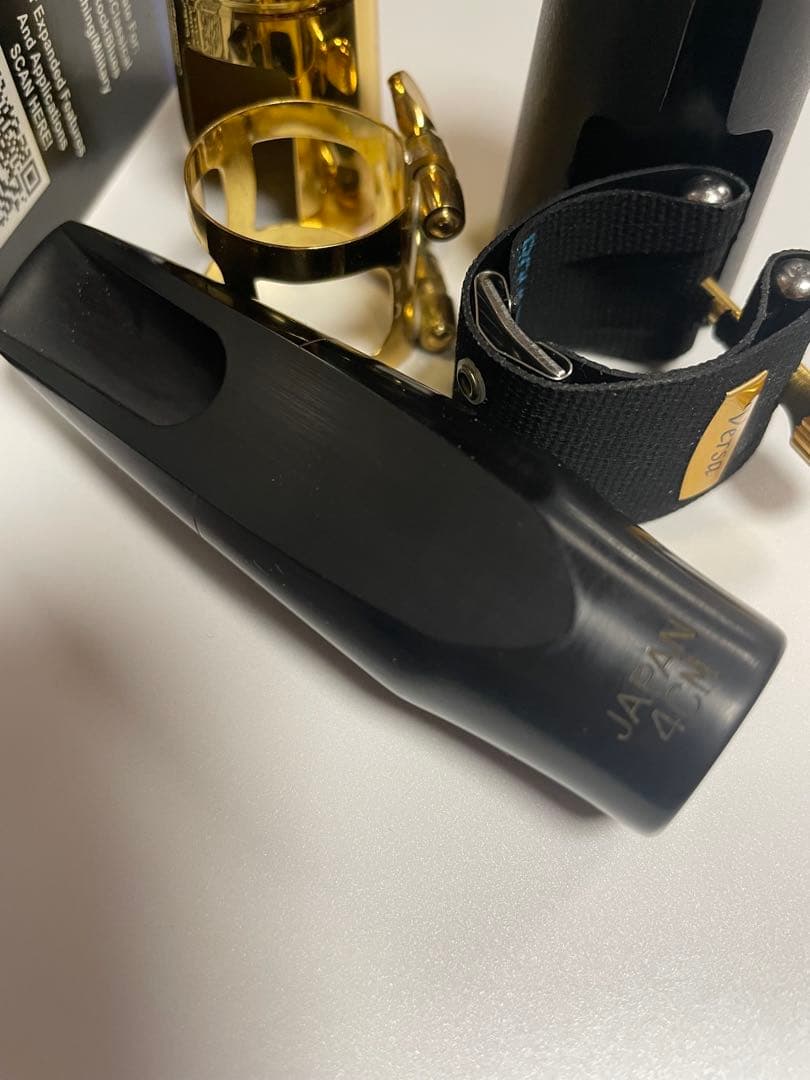 YAMAHAアルトサックスマウスピース4C custom ロブナーリガチャー付き