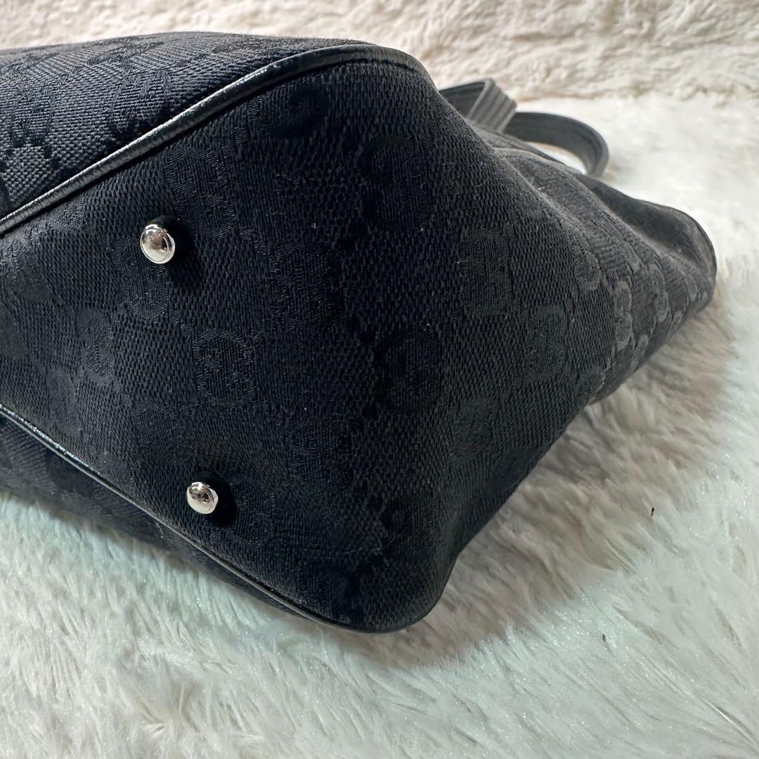 デニッシュ 様用極美品 GUCCI ブラック トートバッグ GGパターン
