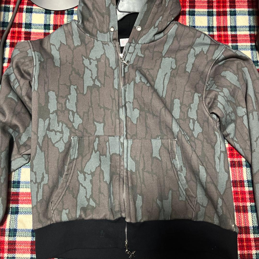 りゅうちゃん着用　迷彩パーカー