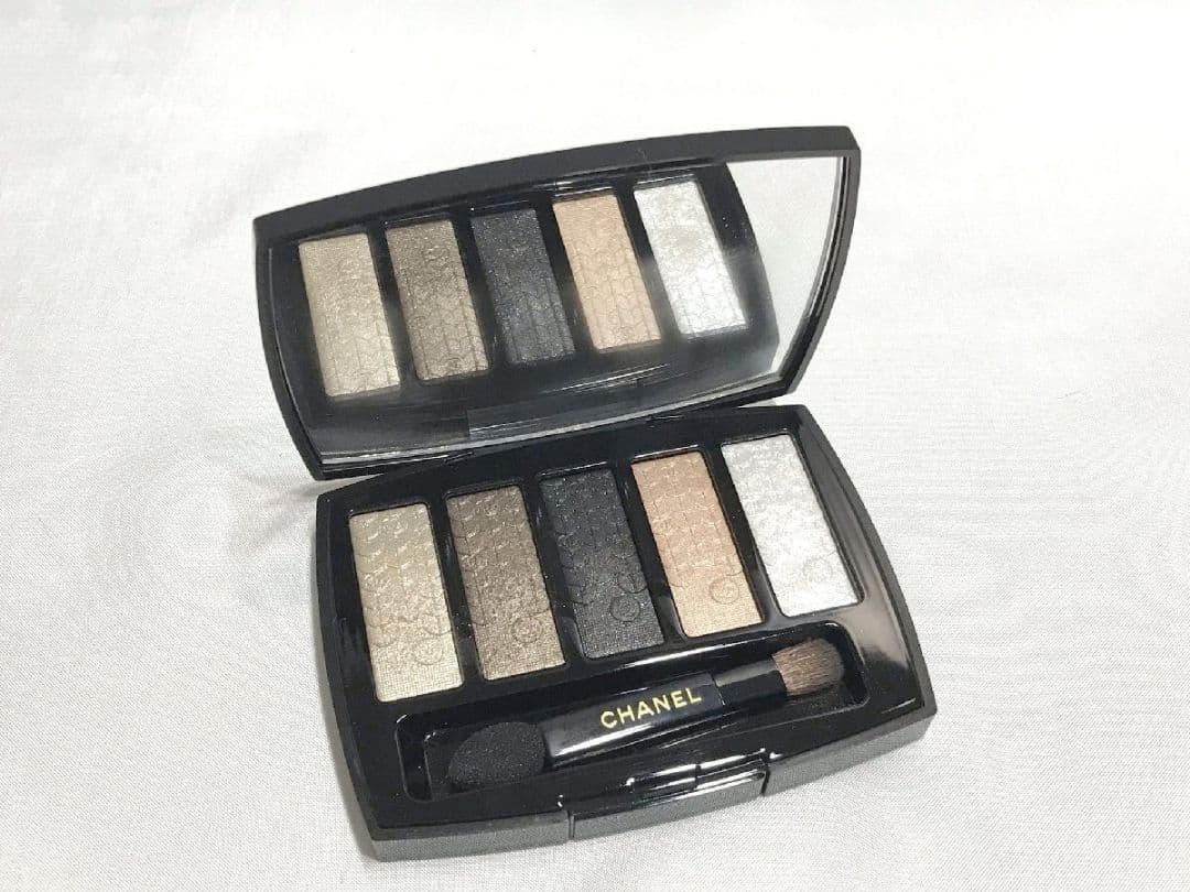 シャネル CHANEL ■ ルミエール グラフィック アイシャドウ 5色 高級