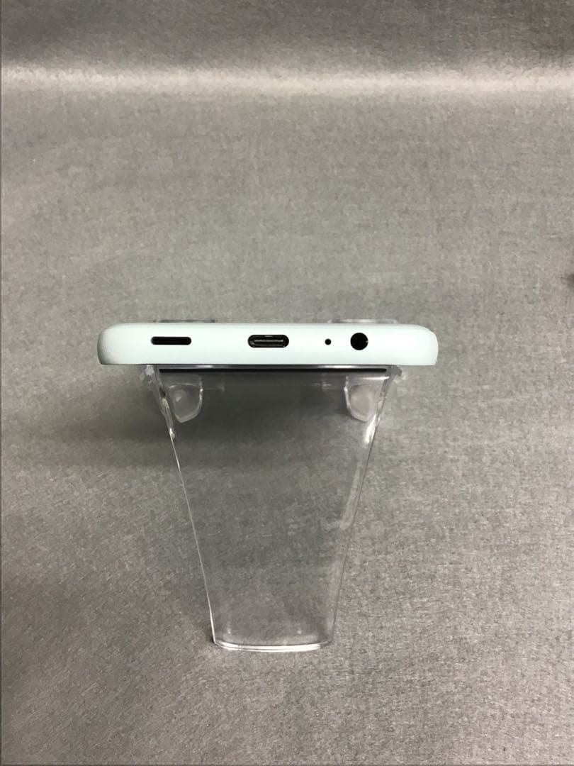 美品　国内版　SIMフリー　arrows We F-52E 64GB ネイビー色