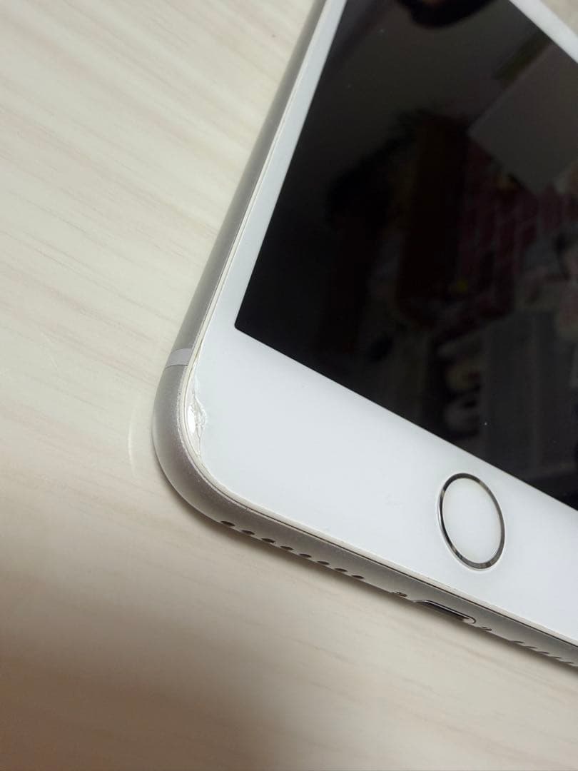 【SIMフリー 】iPhone8 Plus 64GB 動作良好 傷あり