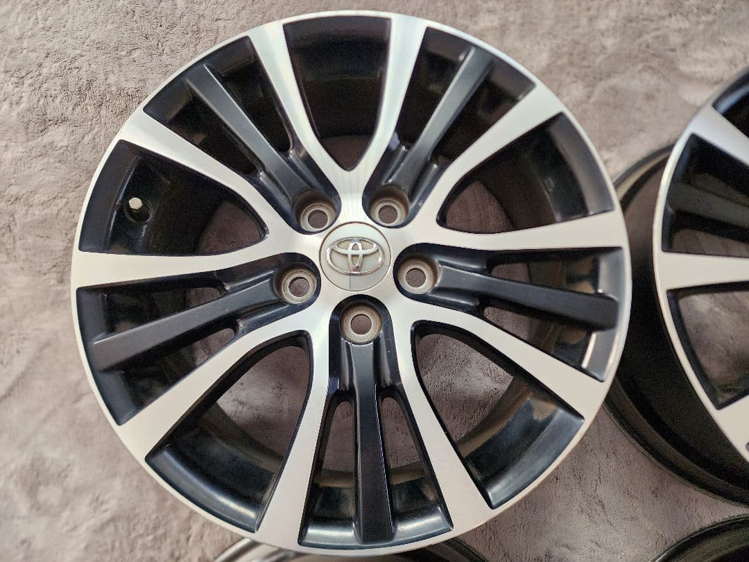 値下げ中【TOYOTA】ホイール　４本 17×7J インセット50 エスティマ