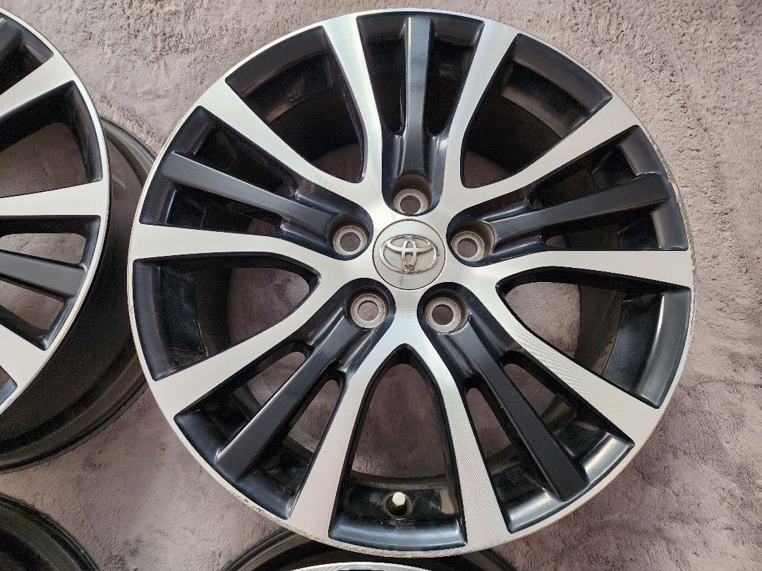 値下げ中【TOYOTA】ホイール　４本 17×7J インセット50 エスティマ