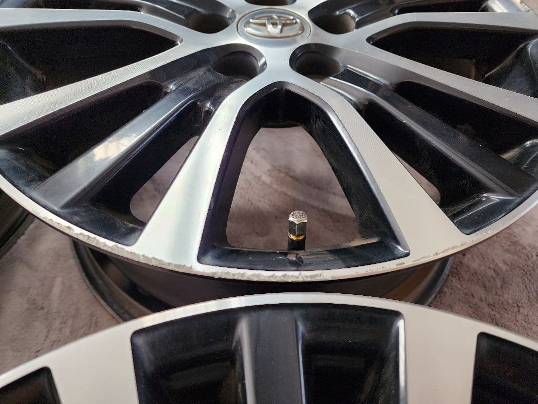 値下げ中【TOYOTA】ホイール　４本 17×7J インセット50 エスティマ