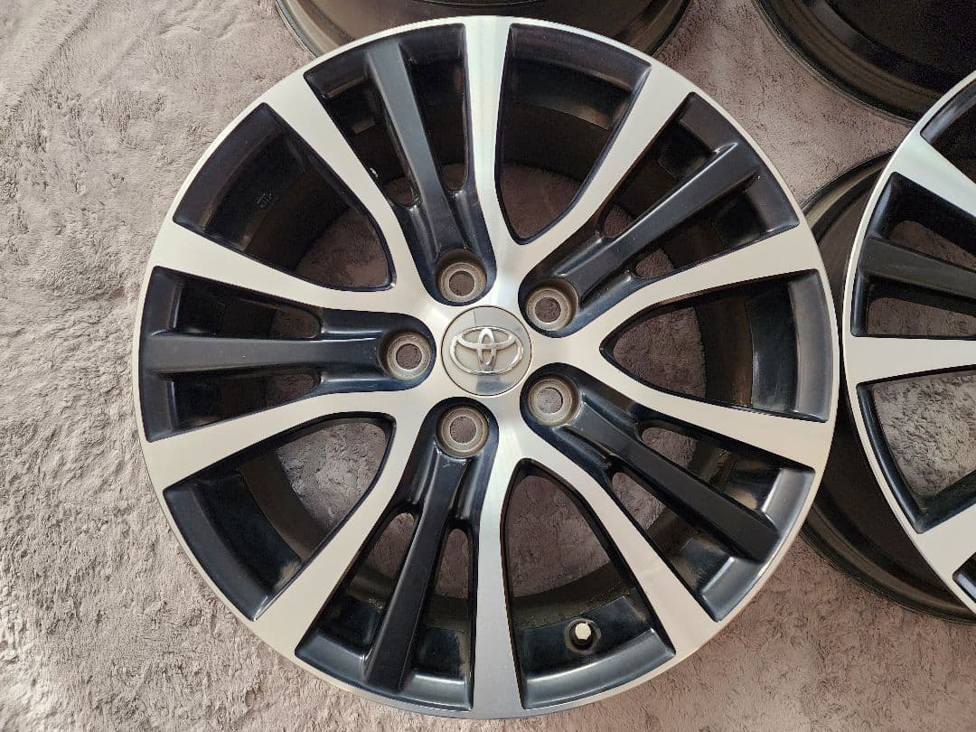 値下げ中【TOYOTA】ホイール　４本 17×7J インセット50 エスティマ