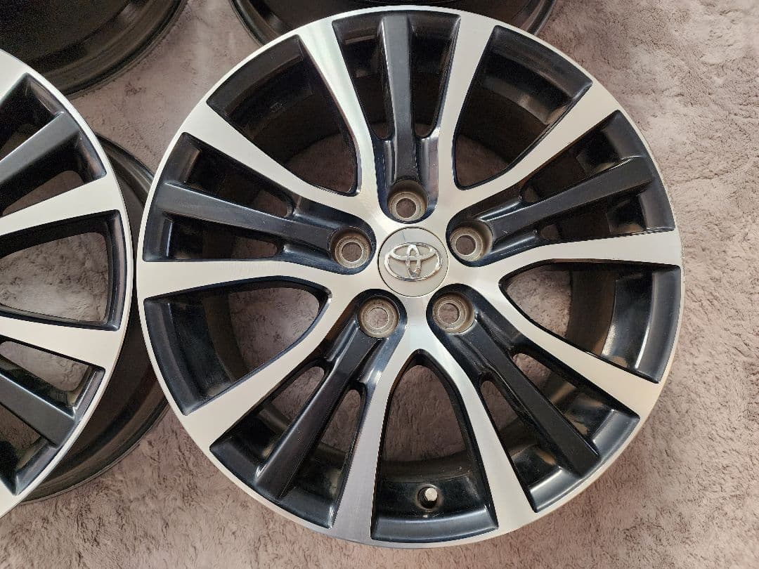 値下げ中【TOYOTA】ホイール　４本 17×7J インセット50 エスティマ