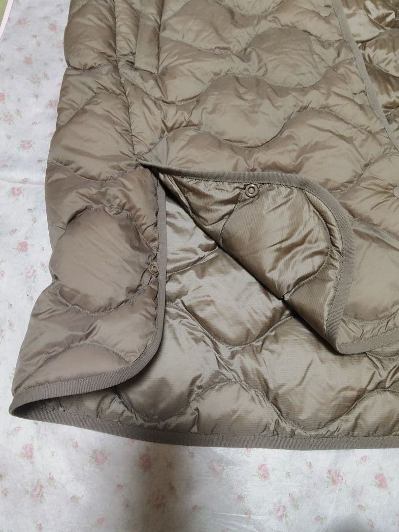 期間限定値下げ　　新品未使用　UNIQLO ウルトラライトダウンロングベスト M