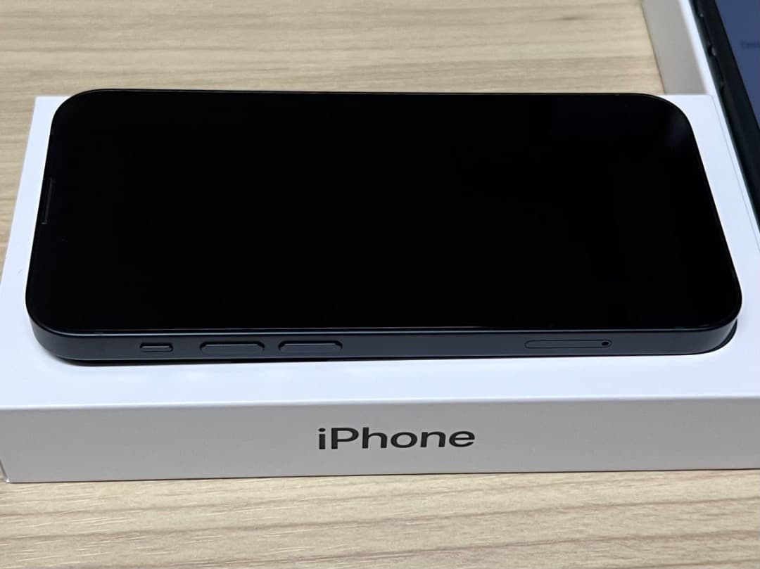 iPhone13miniミッドナイト 美品 バッテリー87% 新品ケース付