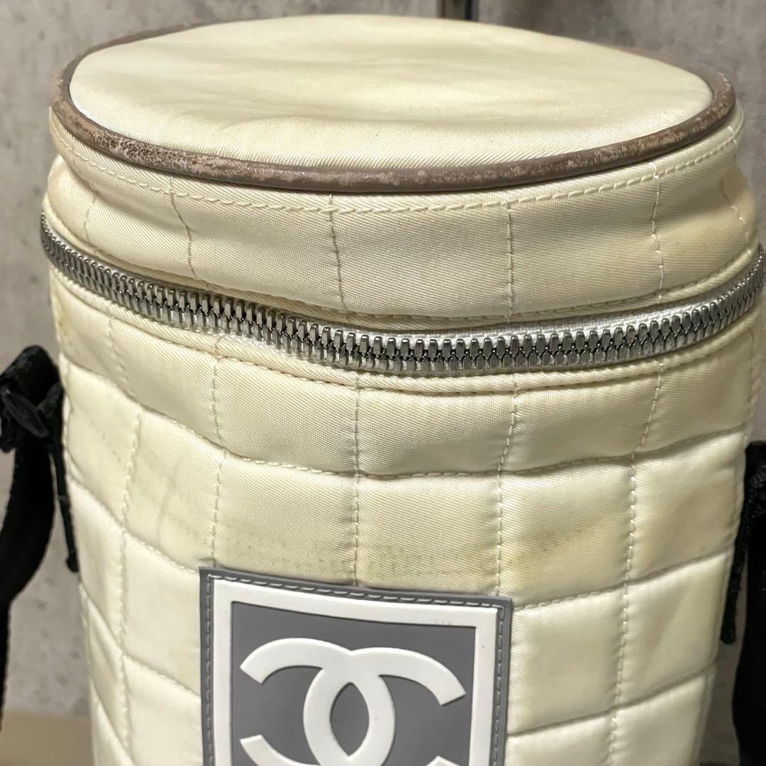 CHANEL ペットボトル入れ ボトルホルダー ココマーク CC アイボリー