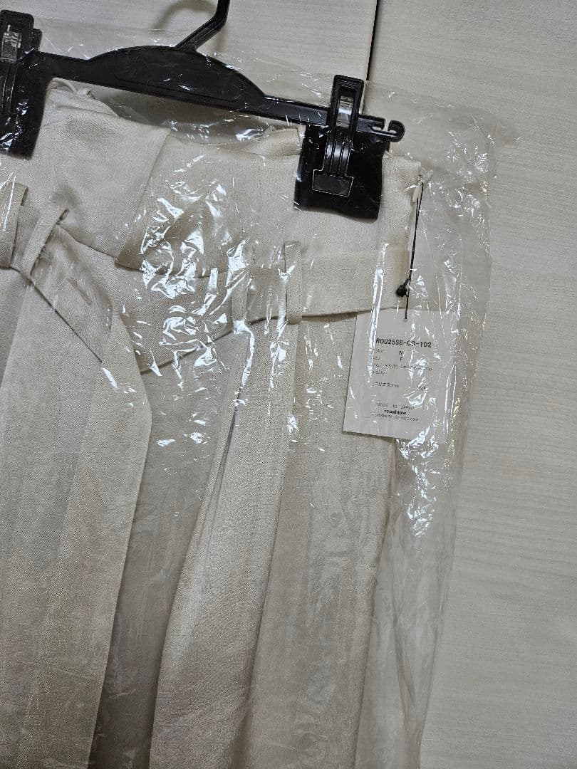 新品未使用roughlow satin wide salopette ivory