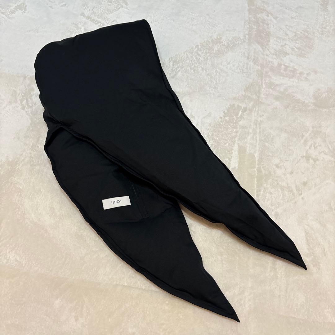 E*A様 iirot イロットPadded Hoodie ブラック UABY バ