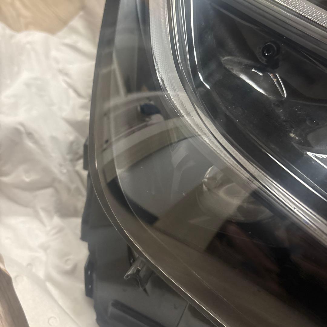 ひらゆうさん専用　60プリウス ヘッドライト右