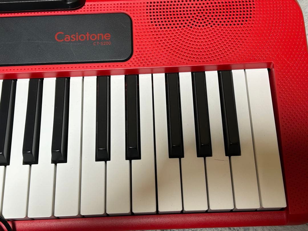 カシオトーン2022年製【CASIO CT-S200キーボード赤61鍵盤】電池付