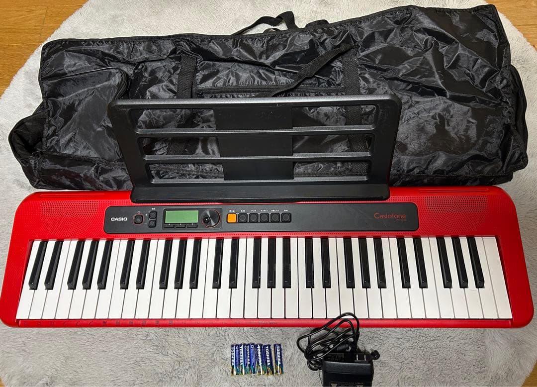 カシオトーン2022年製【CASIO CT-S200キーボード赤61鍵盤】電池付