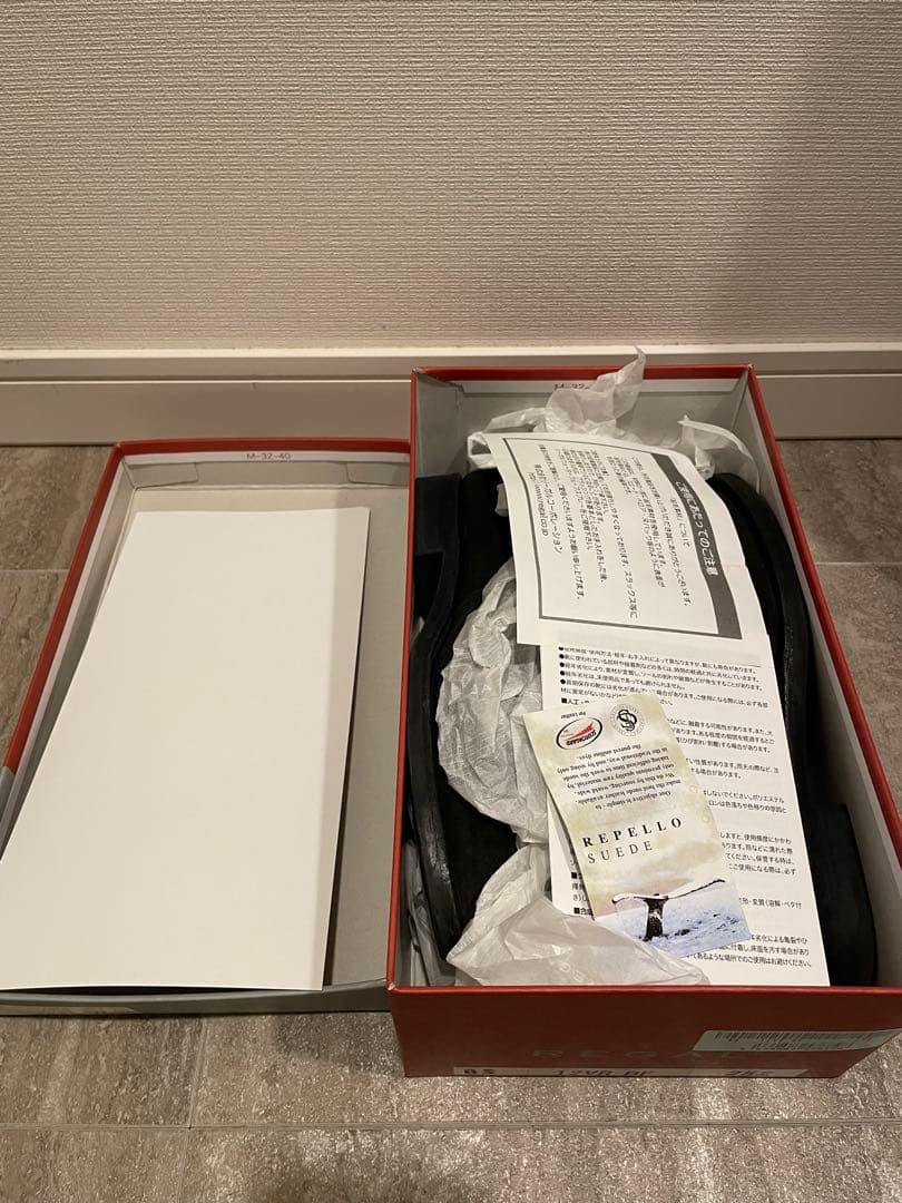 箱付　ブラック スエード タッセルローファー