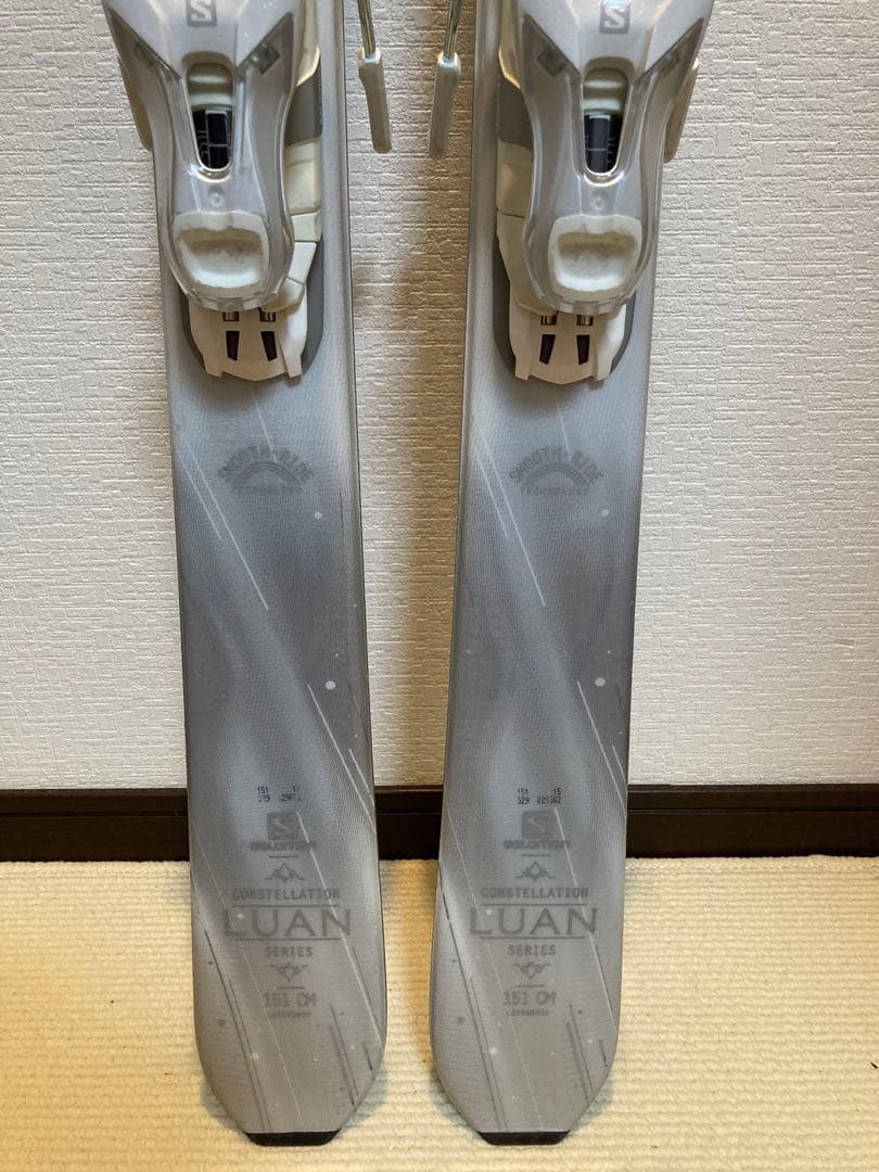 【HOTWAX・チューン済み】SALOMON レディーススキー板 151㎝